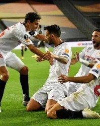  国际米兰门将低级失误导致欧联资格生变  