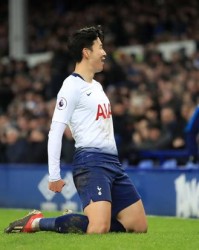  孙兴慜世界波破门，热刺绝平曼城保留争冠希望  