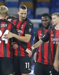  那不勒斯租借小将梅开二度  