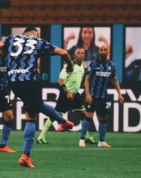  利物浦新援首秀建功，替补奇兵助球队绝地反击  