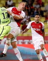  法甲黑马昂热五轮不败，冲击欧战席位势头强劲  