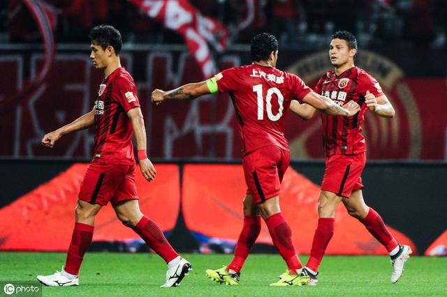  昂热锋线双子星合计斩获三十球  